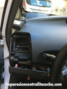 Desmontar Cuadro de Instrumentos Toyota Prius