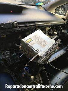 Desmontar Cuadro de Instrumentos Toyota Prius